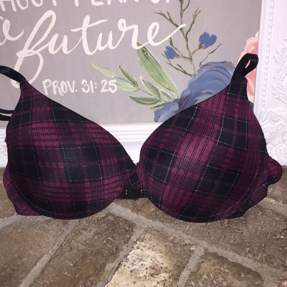 ♥️SOLD♥️ Padded xoxo bra